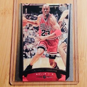 Vintage Michael Jordan Chicago Bulls Collector's Card - VGC